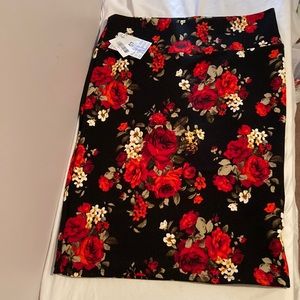 LulaRoe “Cassie” pencil skirt, NWT, black with red roses XL